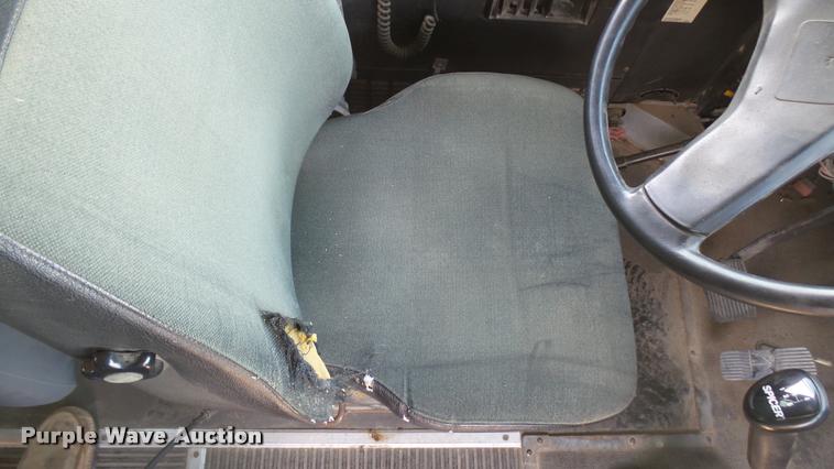 image for item DA0451 1997 International 3800 school bus