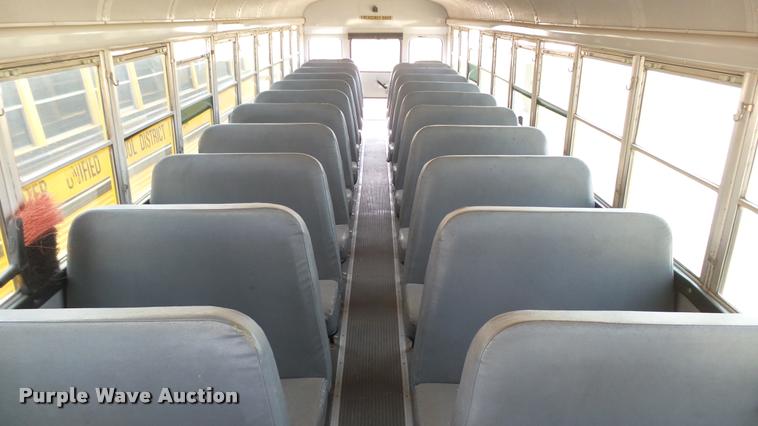 image for item DA0451 1997 International 3800 school bus