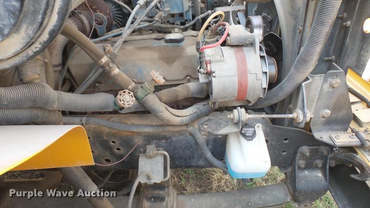 image for item DA0451 1997 International 3800 school bus