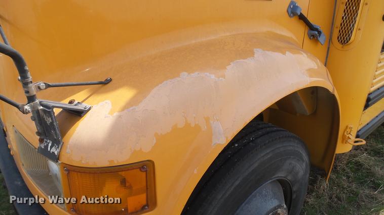 image for item DA0451 1997 International 3800 school bus