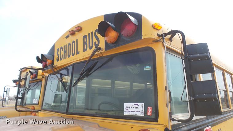 image for item DA0451 1997 International 3800 school bus