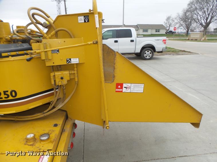 image for item DA0630 1991 Vermeer 1250 chipper