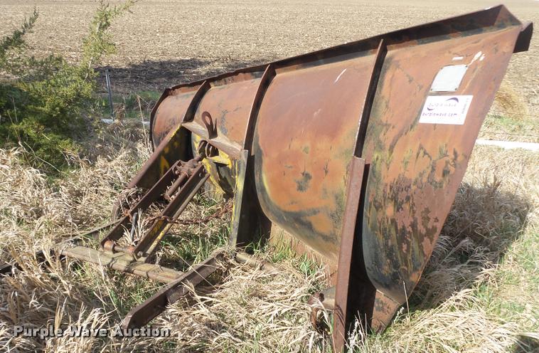 image for item DA0633 Wausau right angle snow plow