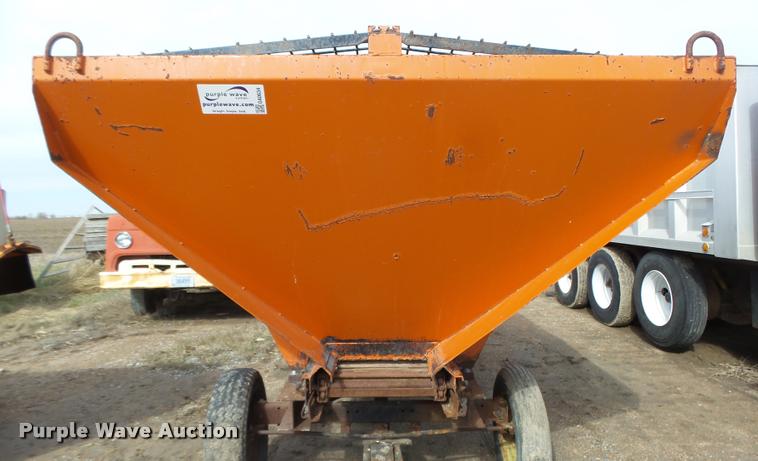 image for item DA0634 Swenson salt spreader