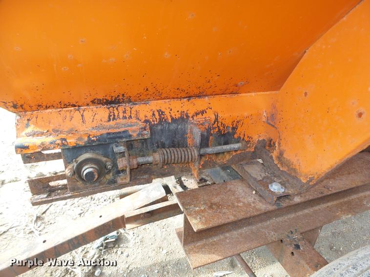 image for item DA0634 Swenson salt spreader