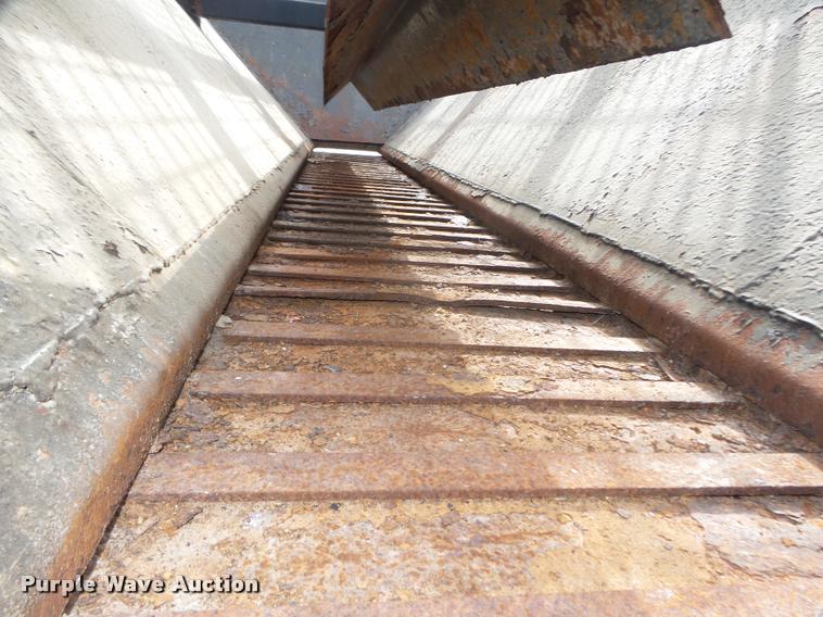 image for item DA0634 Swenson salt spreader