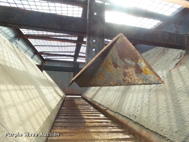 image for item DA0634 Swenson salt spreader