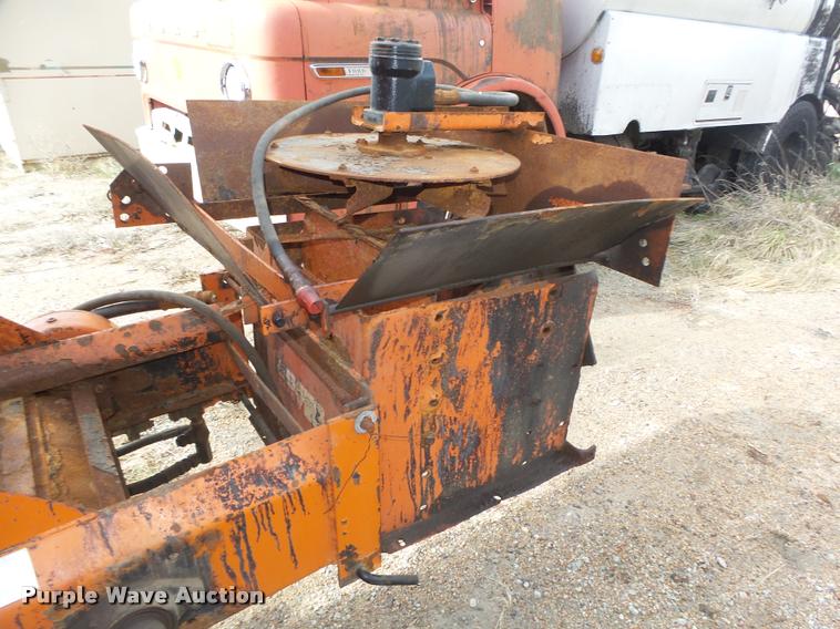 image for item DA0634 Swenson salt spreader