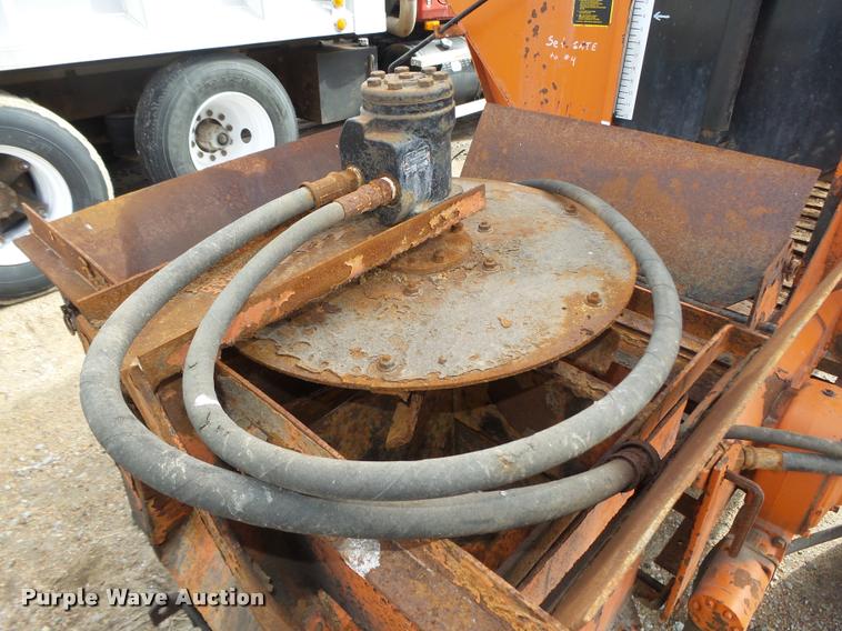 image for item DA0634 Swenson salt spreader