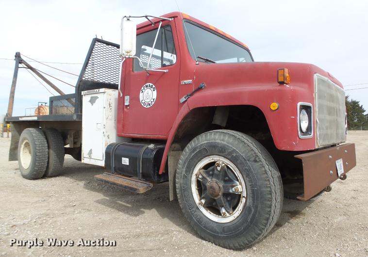 image for item DA0637 1981 International winch truck