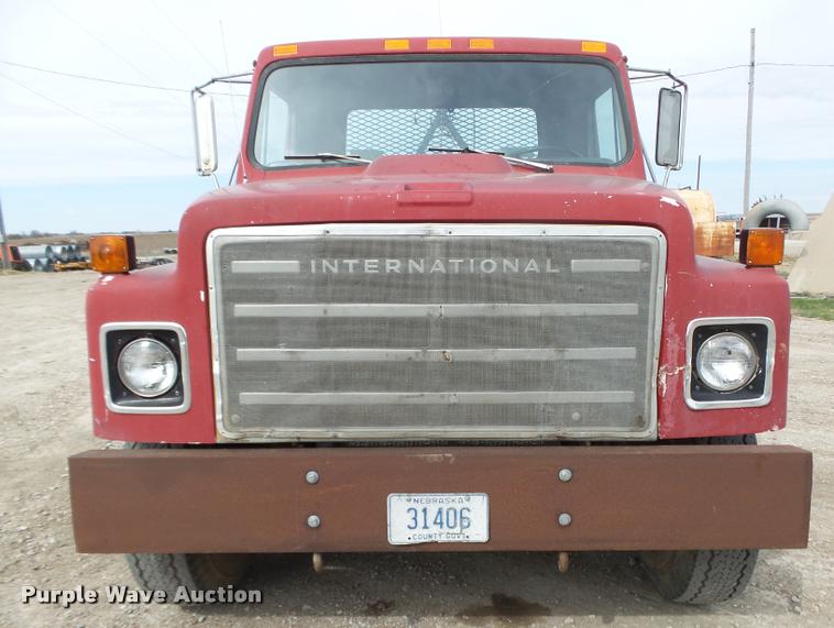 image for item DA0637 1981 International winch truck