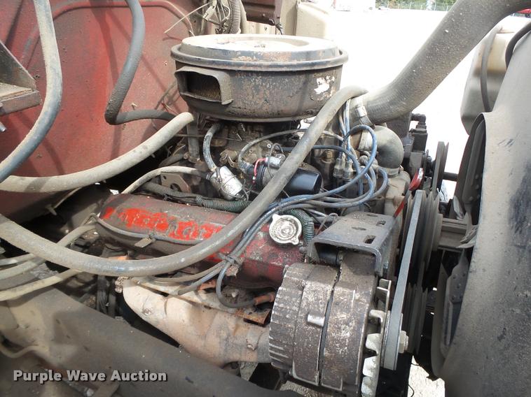 image for item DA0637 1981 International winch truck