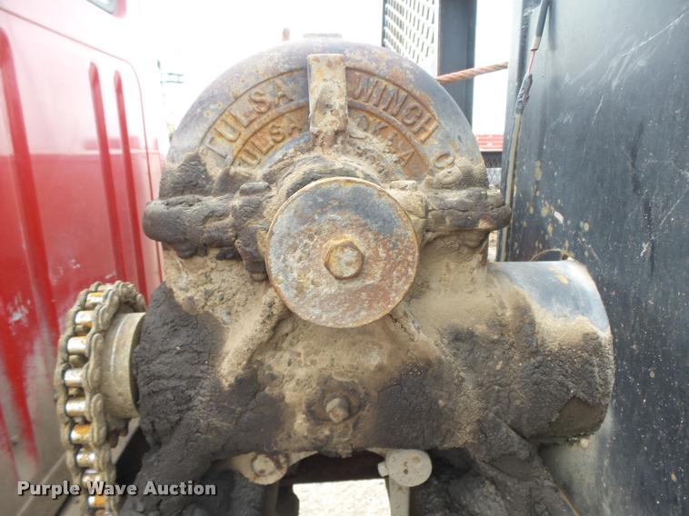 image for item DA0637 1981 International winch truck
