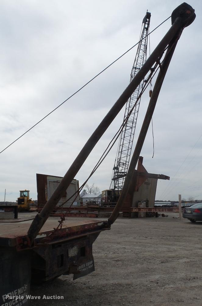 image for item DA0637 1981 International winch truck