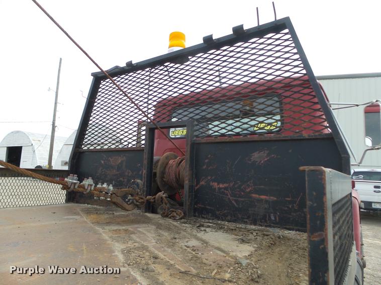 image for item DA0637 1981 International winch truck