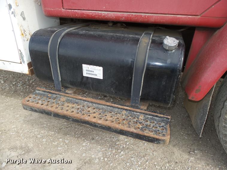 image for item DA0637 1981 International winch truck