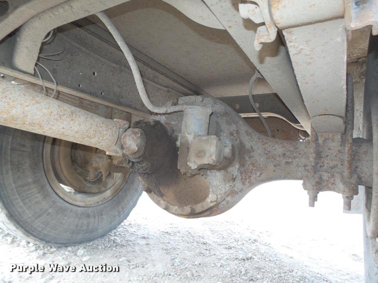 image for item DA0637 1981 International winch truck