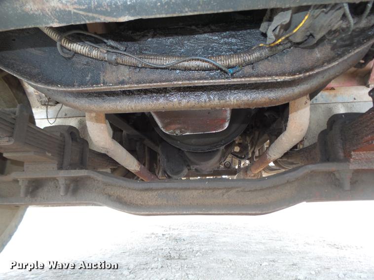 image for item DA0637 1981 International winch truck