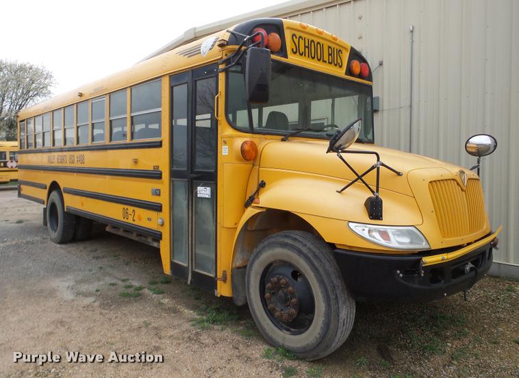 image for item DA1858 2006 International CE school bus
