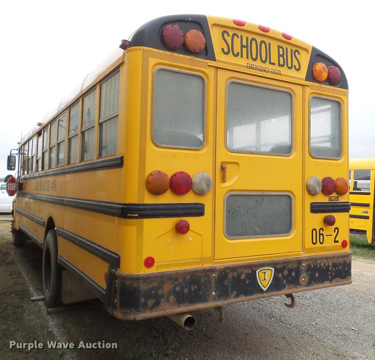 image for item DA1858 2006 International CE school bus