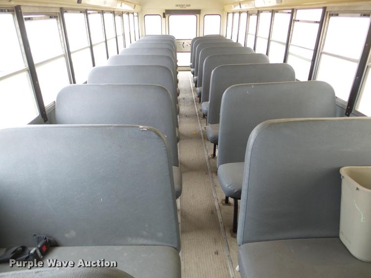 image for item DA1858 2006 International CE school bus