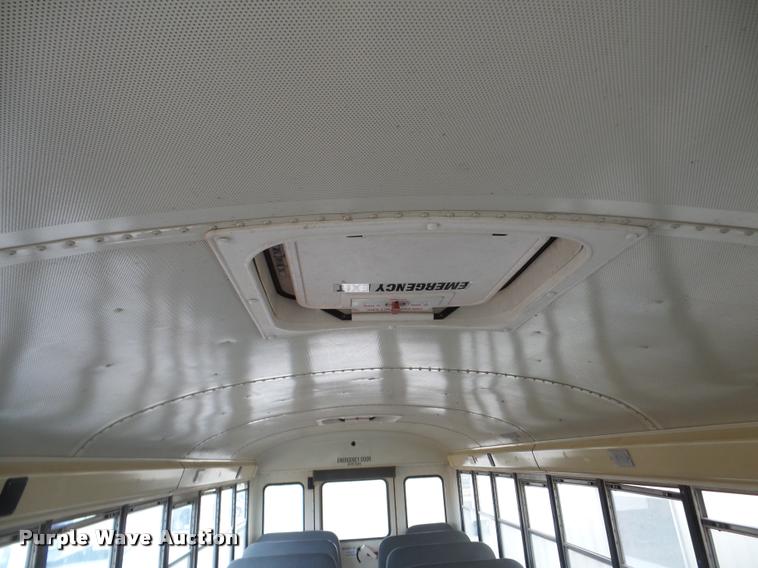 image for item DA1858 2006 International CE school bus