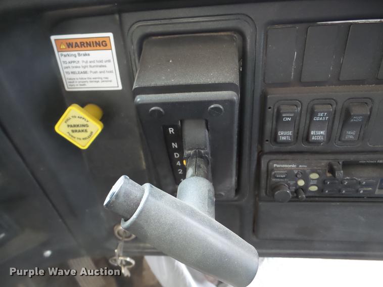 image for item DA1858 2006 International CE school bus