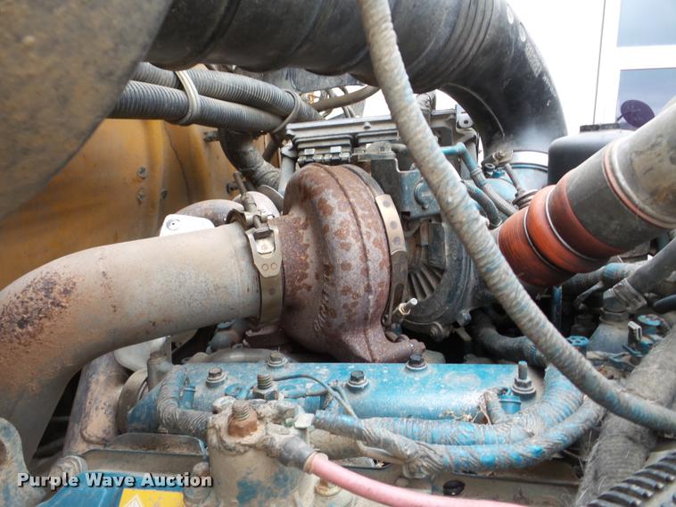 image for item DA1858 2006 International CE school bus