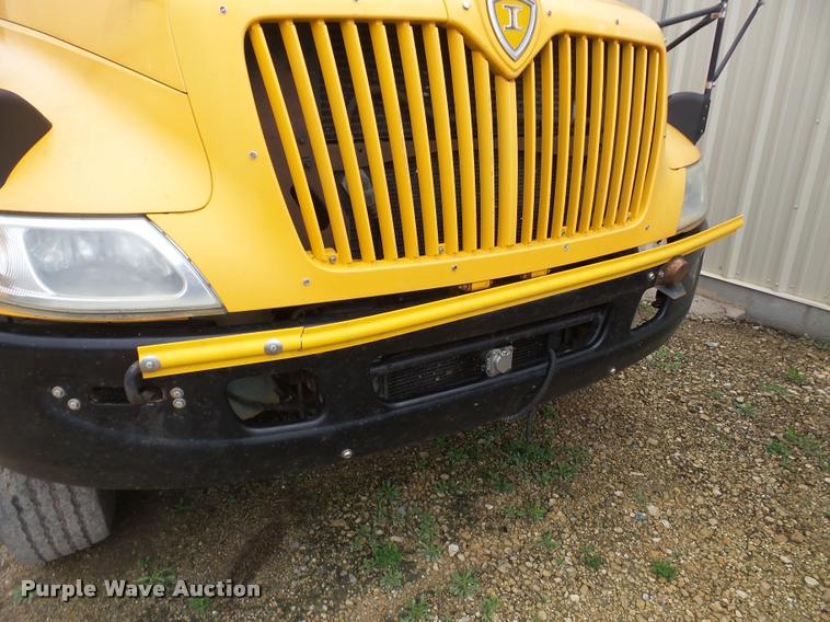 image for item DA1858 2006 International CE school bus