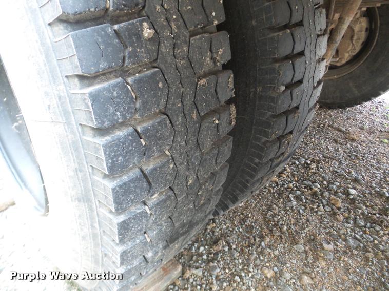 image for item DA1858 2006 International CE school bus