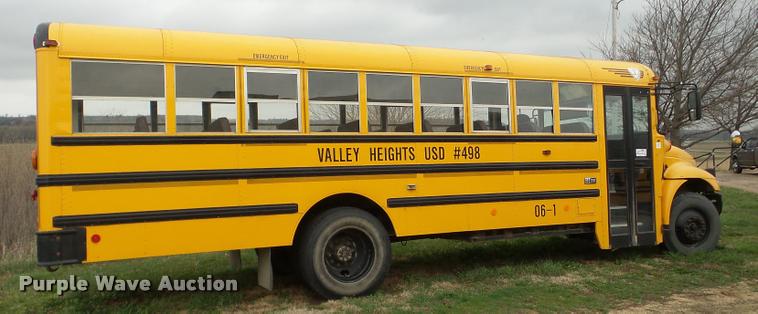image for item DA1859 2006 International CE school bus