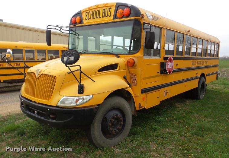 image for item DA1859 2006 International CE school bus
