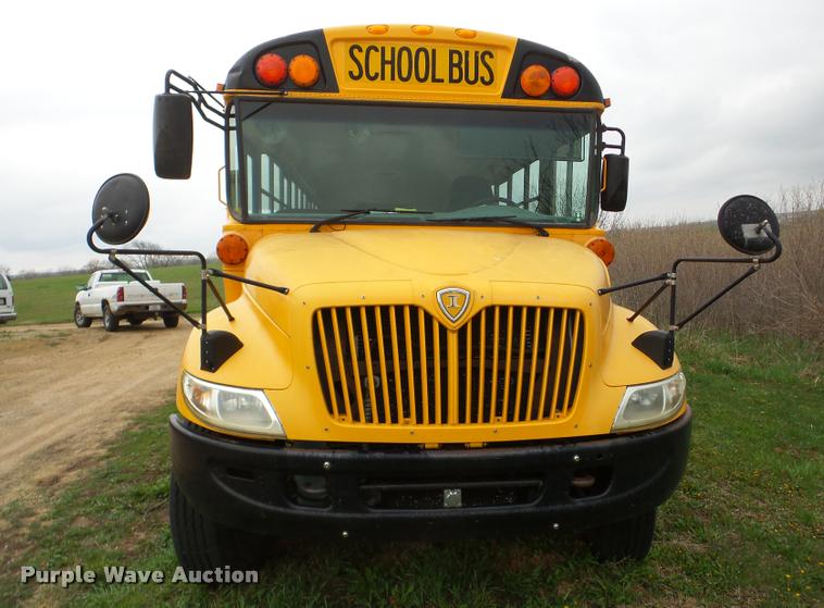 image for item DA1859 2006 International CE school bus