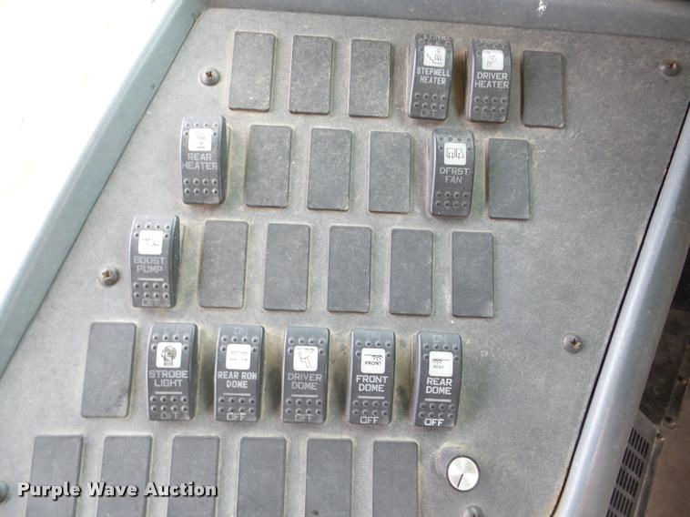 image for item DA1859 2006 International CE school bus