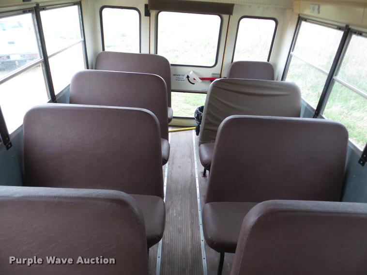 image for item DA1859 2006 International CE school bus