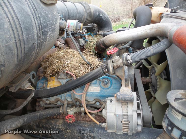 image for item DA1859 2006 International CE school bus