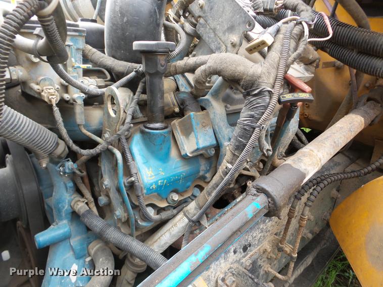 image for item DA1859 2006 International CE school bus