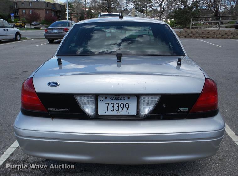 image for item DA1872 2009 Ford Crown Victoria Police Interceptor