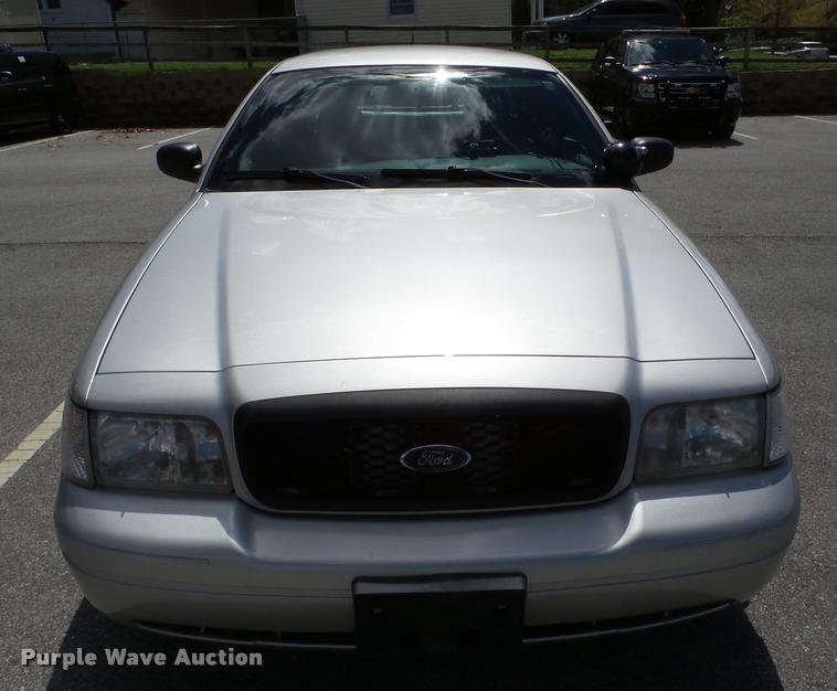 image for item DA1872 2009 Ford Crown Victoria Police Interceptor