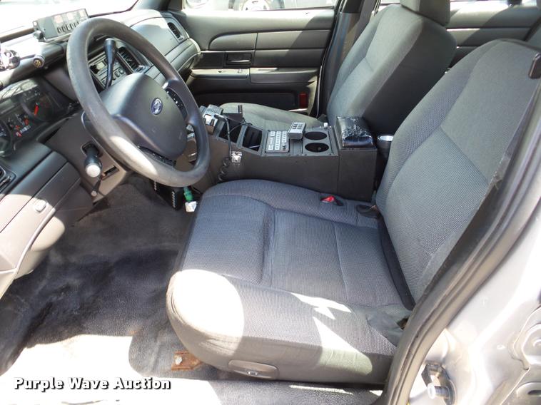 image for item DA1872 2009 Ford Crown Victoria Police Interceptor