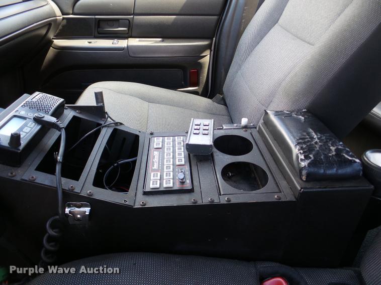 image for item DA1872 2009 Ford Crown Victoria Police Interceptor