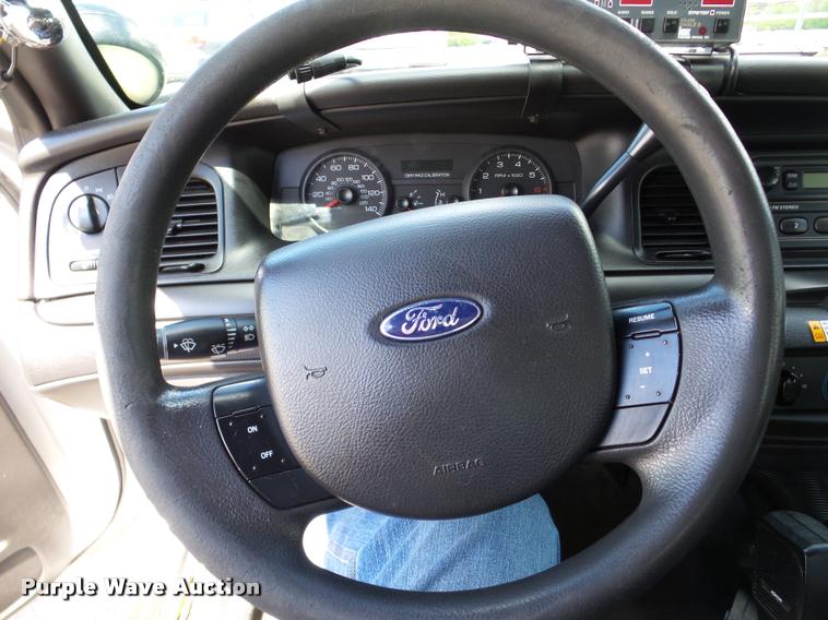 image for item DA1872 2009 Ford Crown Victoria Police Interceptor