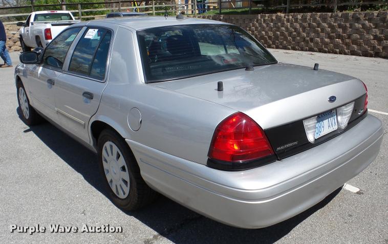 image for item DA1874 2009 Ford Crown Victoria Police Interceptor