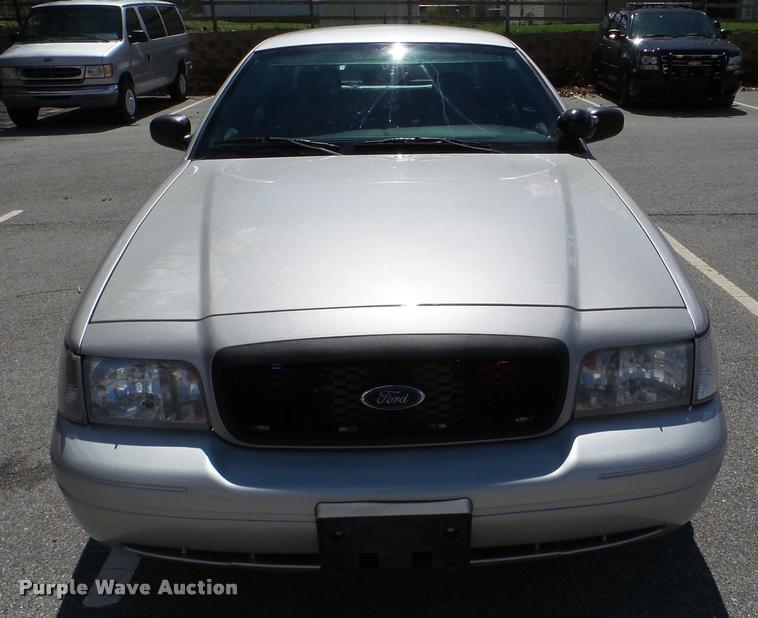 image for item DA1874 2009 Ford Crown Victoria Police Interceptor