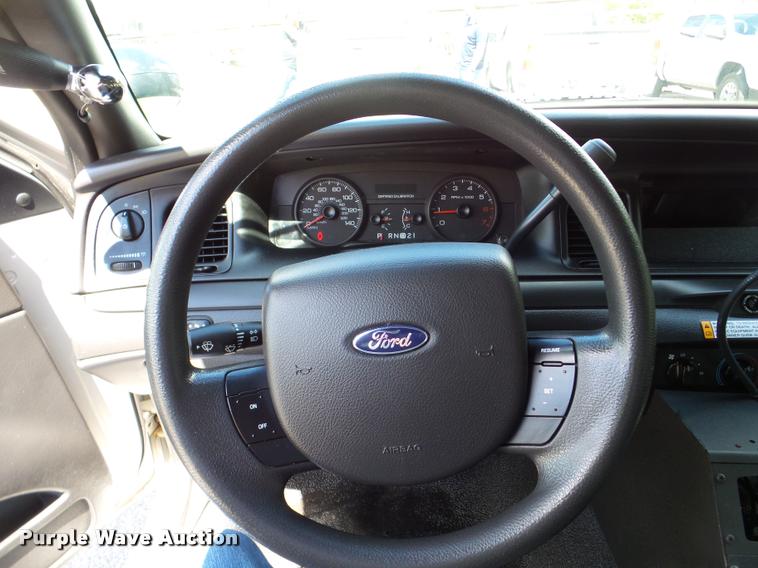 image for item DA1874 2009 Ford Crown Victoria Police Interceptor