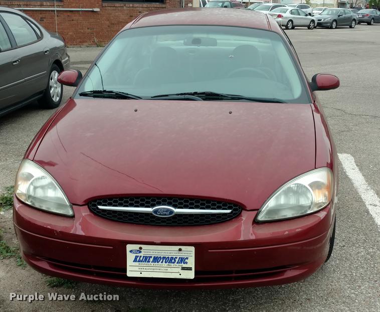 image for item DA5543 2002 Ford Taurus SE