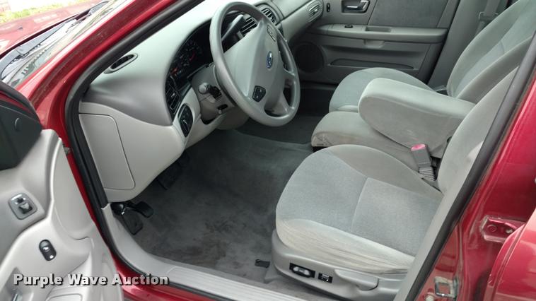image for item DA5543 2002 Ford Taurus SE