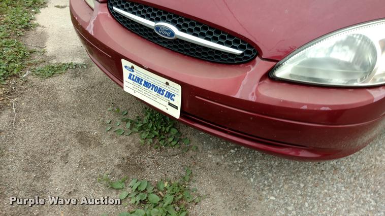 image for item DA5543 2002 Ford Taurus SE