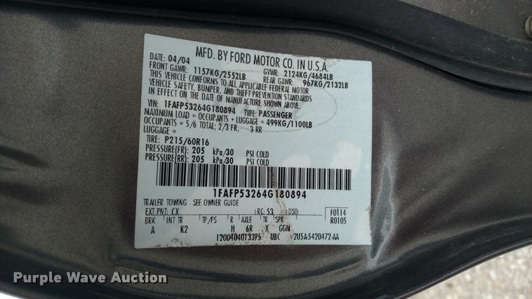 image for item DA5544 2004 Ford Taurus SE