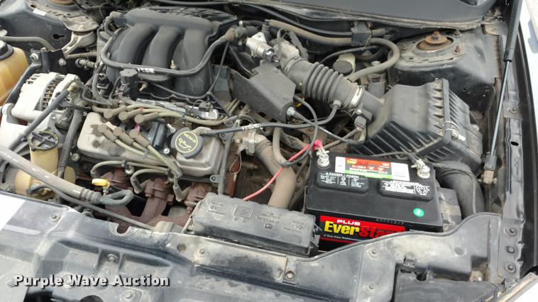 image for item DA5544 2004 Ford Taurus SE